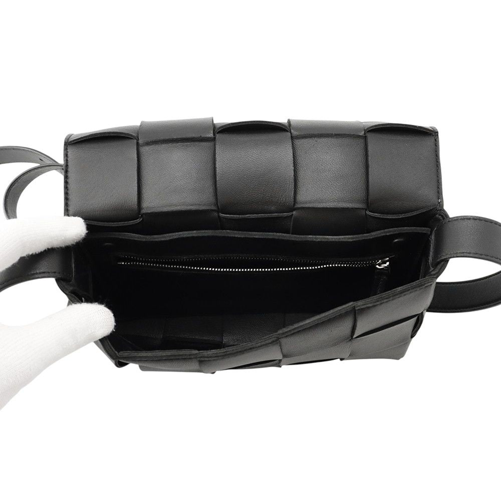 Bottega Veneta Shoulder Bag Maxi Intrecciato Small Cassette Lambskin Black — view 5