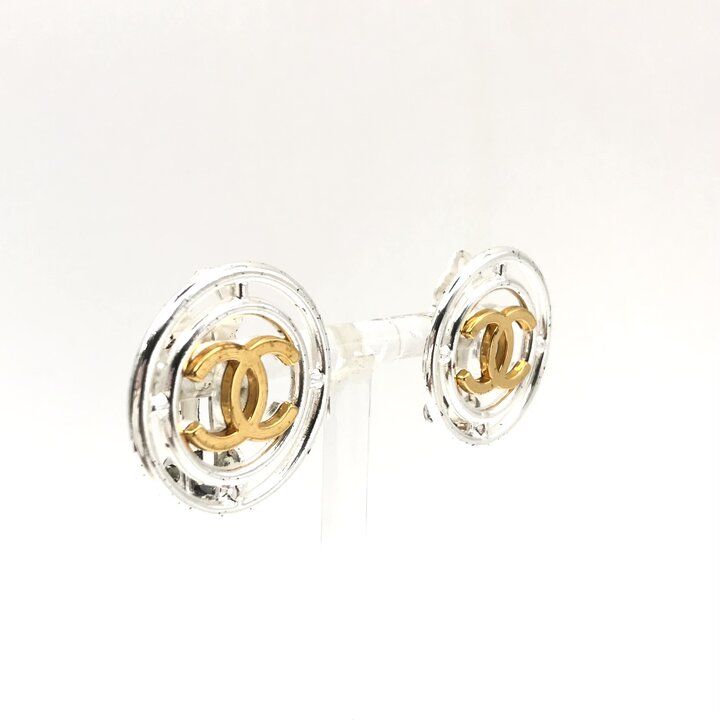 Chanel CC Logo Round Earrings Gold Silver — view 3