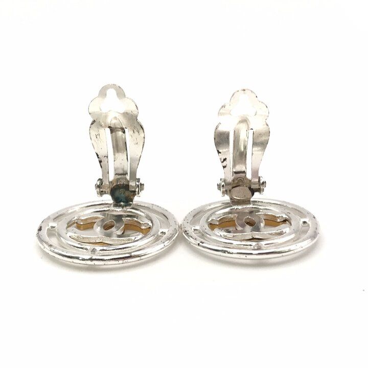 Chanel CC Logo Round Earrings Gold Silver — view 6