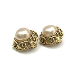 Chanel CC Logo Faux Pearl Vintage Earrings Gold — view 4