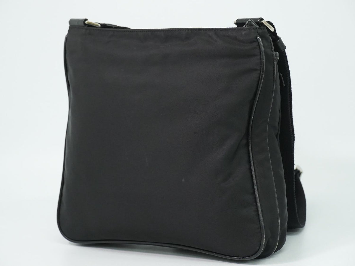 Prada Nylon Shoulder Bag Pochette Black — view 2