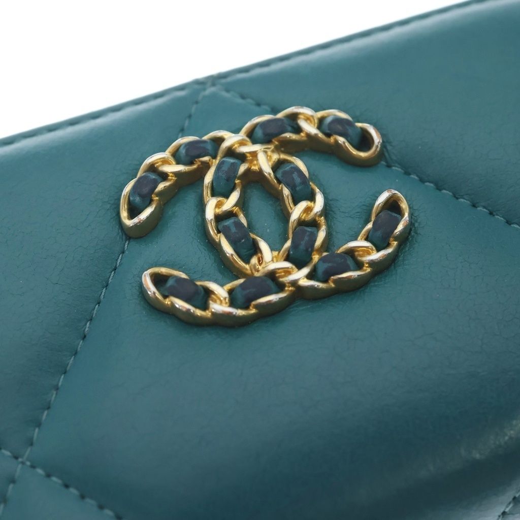 Chanel 19 CC Logo Lambskin GD Zippy Coin Case Light Blue — view 5
