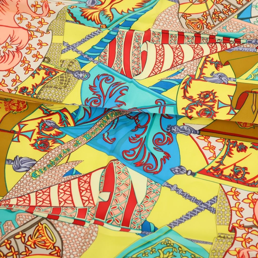 Hermes Carre 90 Etendards Et Bannieres and Geometric Flag and Military Pattern — view 5