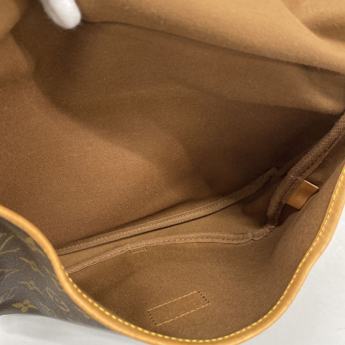 Louis Vuitton Shoulder Bag Monogram Saumur 30 Brown — view 4