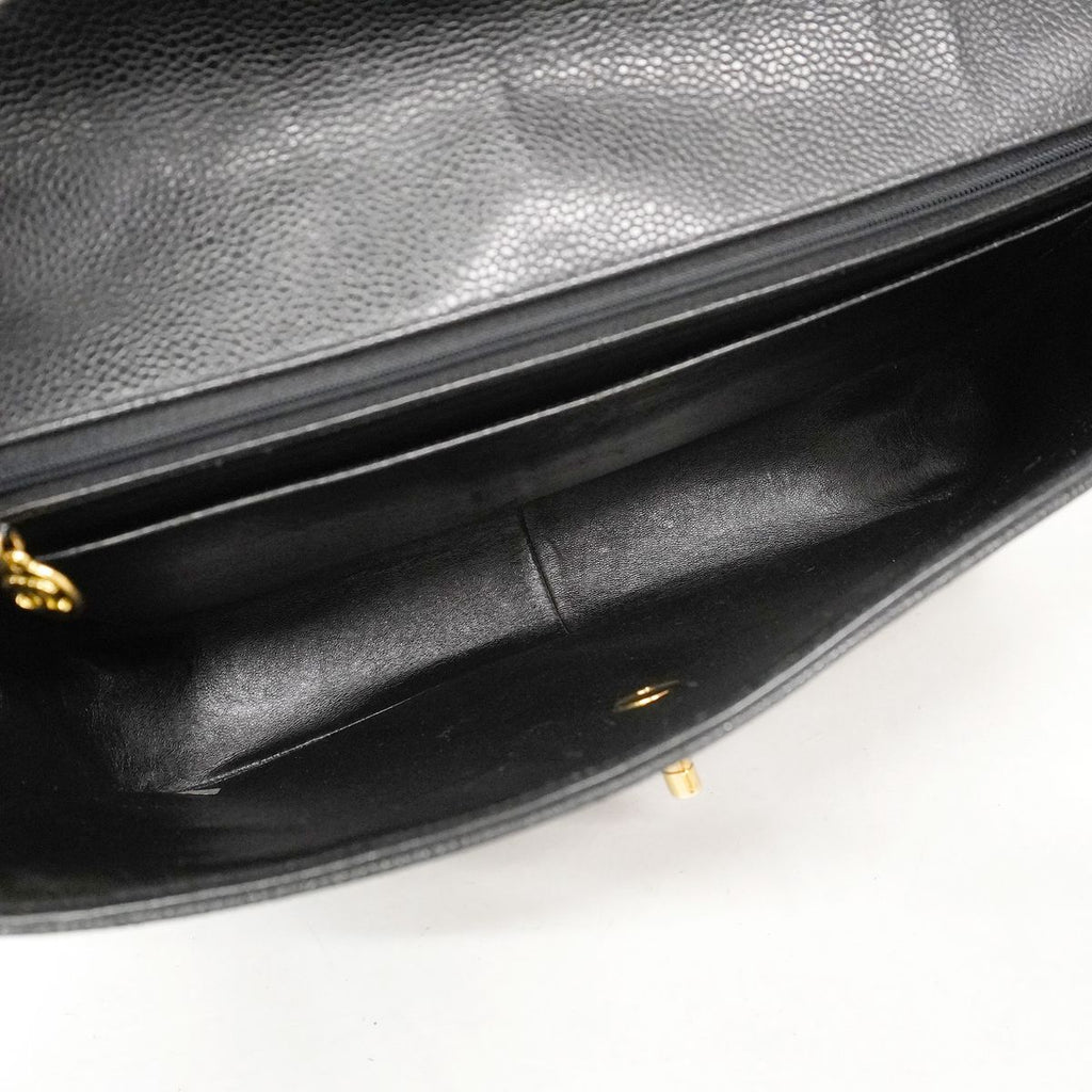 Chanel Shoulder Bag V-stitch Caviar Leather Black Gold — view 4
