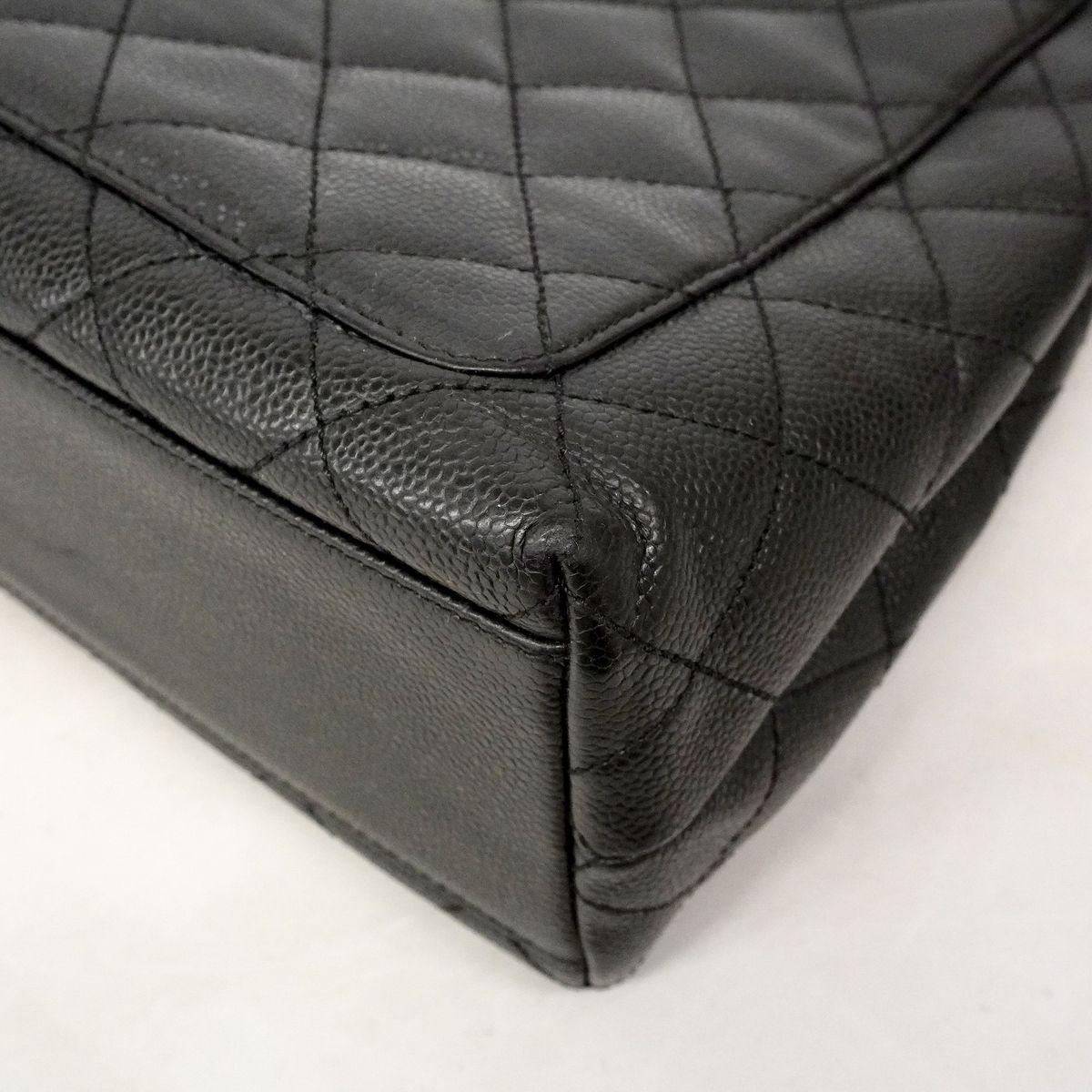 Chanel Handbag Quilted Caviar Leather Black Gold — view 6