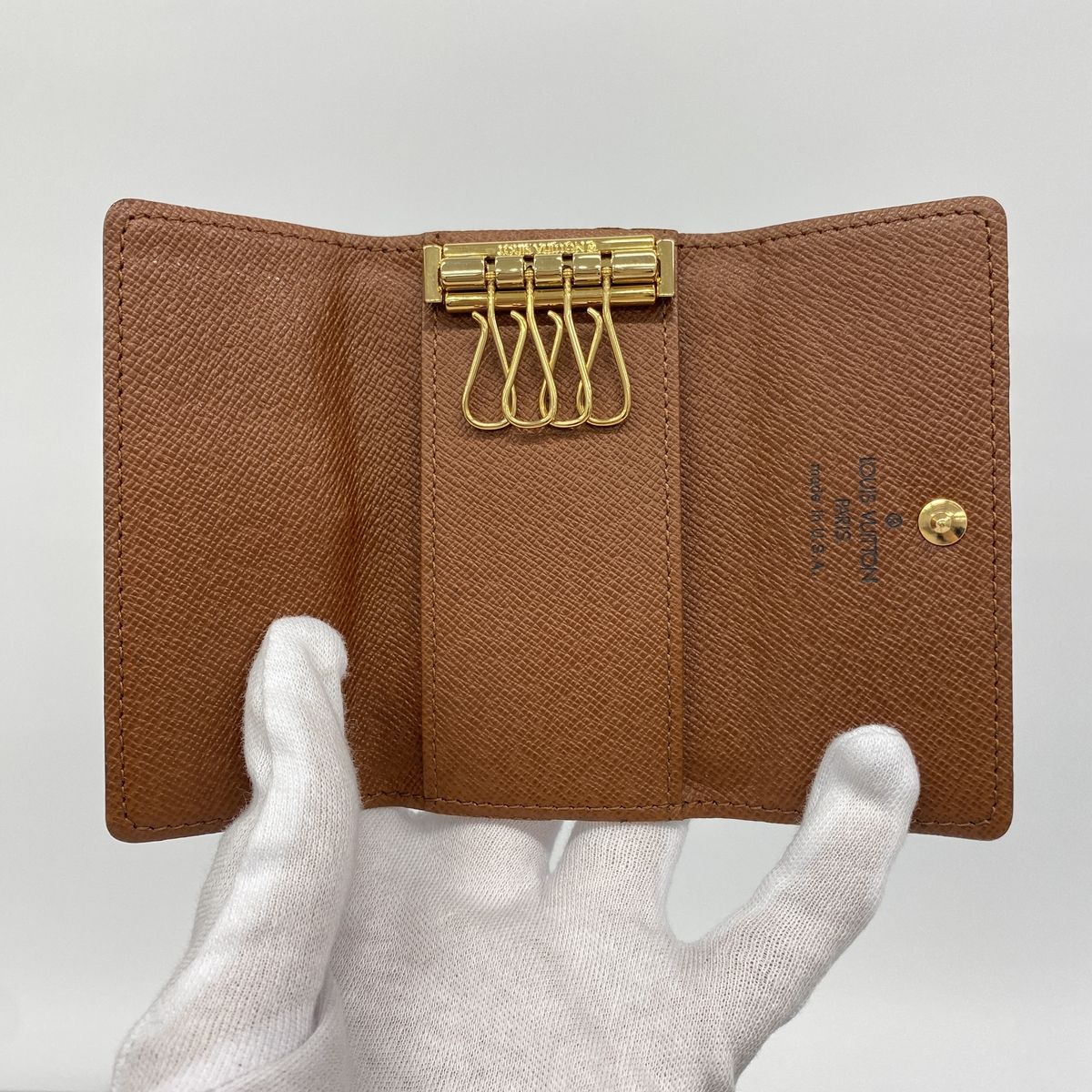 Louis Vuitton Key Case Monogram Multicles 4 Brown Key Holder — view 3