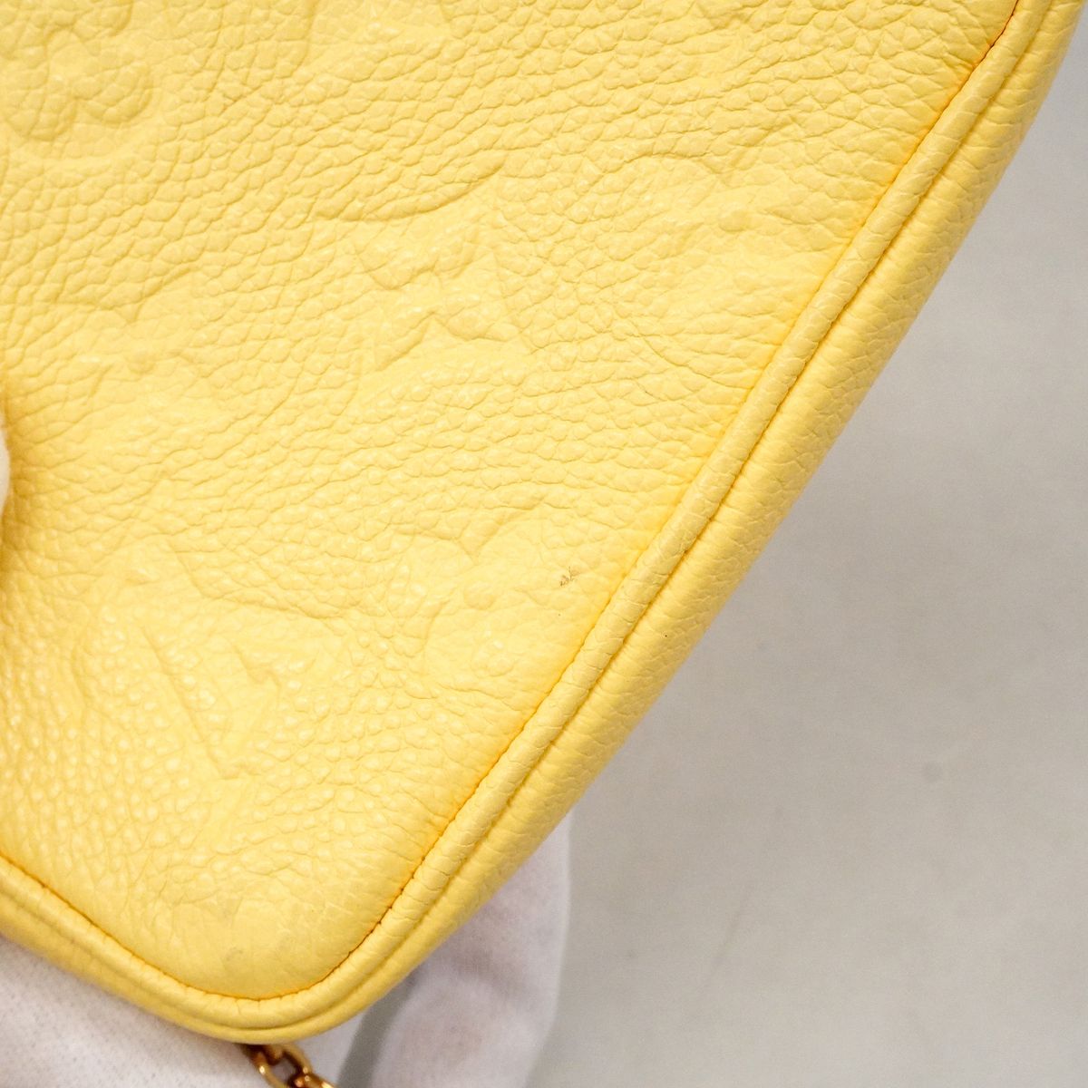 Louis Vuitton Shoulder Bag Monogram Empreinte Micro Metis Yellow — view 7
