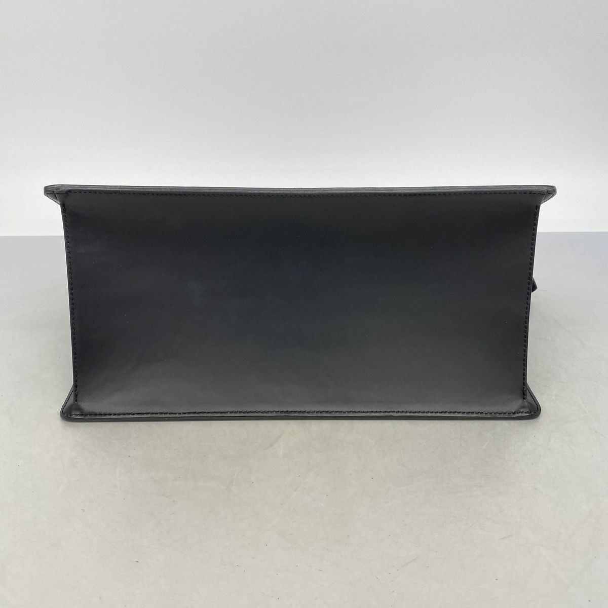 Louis Vuitton Handbag Epi Riviera Noir — view 3
