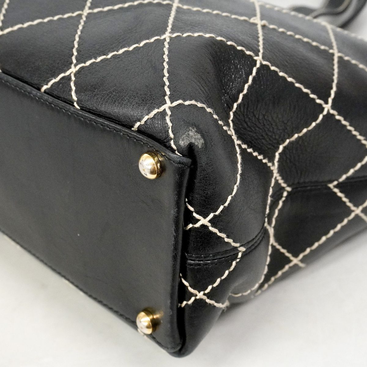 Chanel Tote Bag Wild Stitch Leather Black Gold — view 6