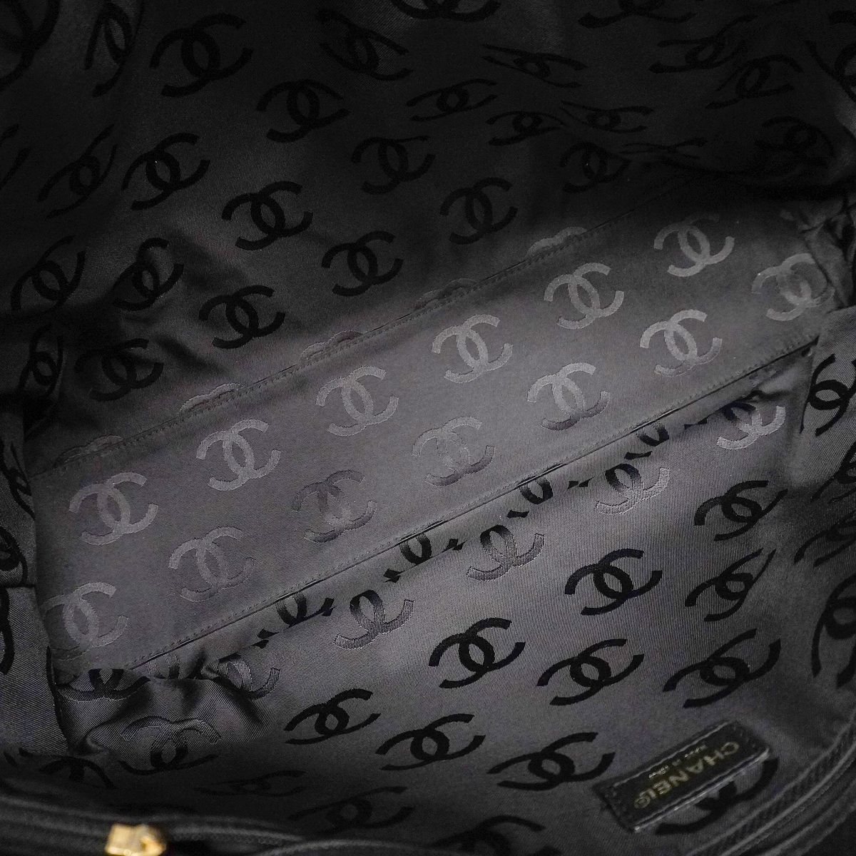 Chanel Tote Bag Wild Stitch Leather Black Gold — view 4