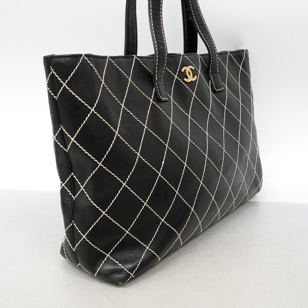 Chanel Tote Bag Wild Stitch Leather Black Gold — view 2