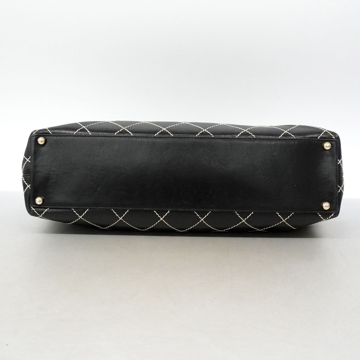 Chanel Tote Bag Wild Stitch Leather Black Gold — view 3