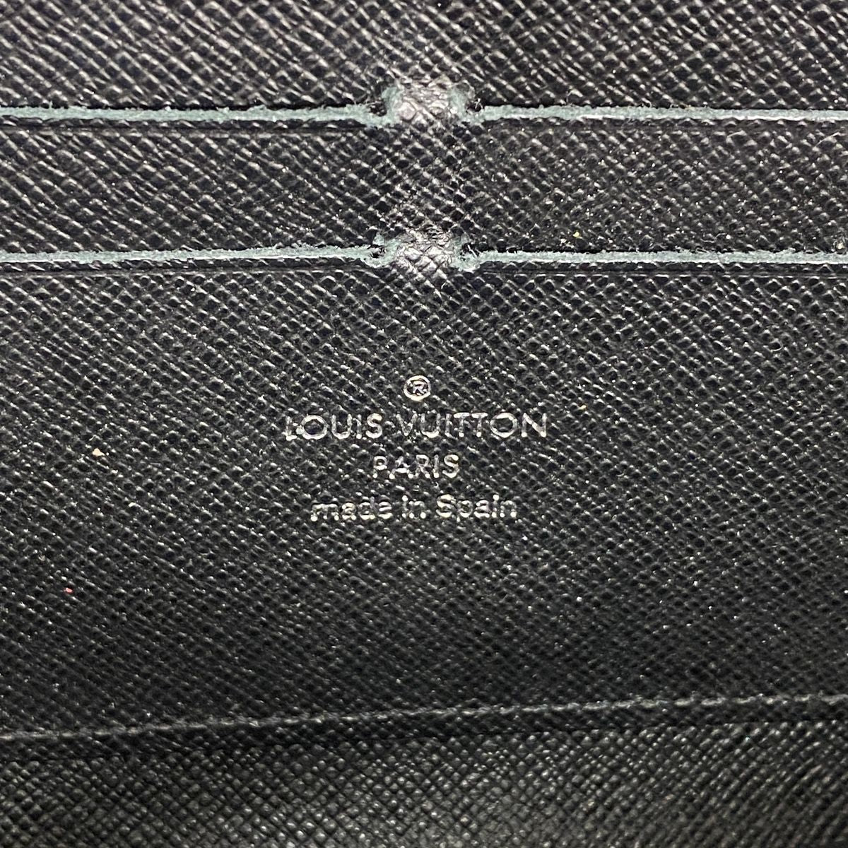 Louis Vuitton Wallet Epi Zippy Noir — view 4