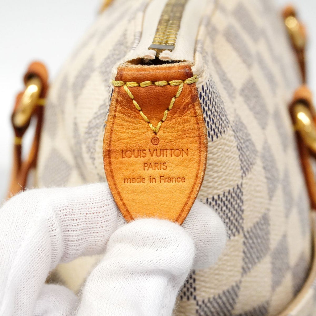Louis Vuitton Tote Bag Damier Azur Totally MM White — view 5