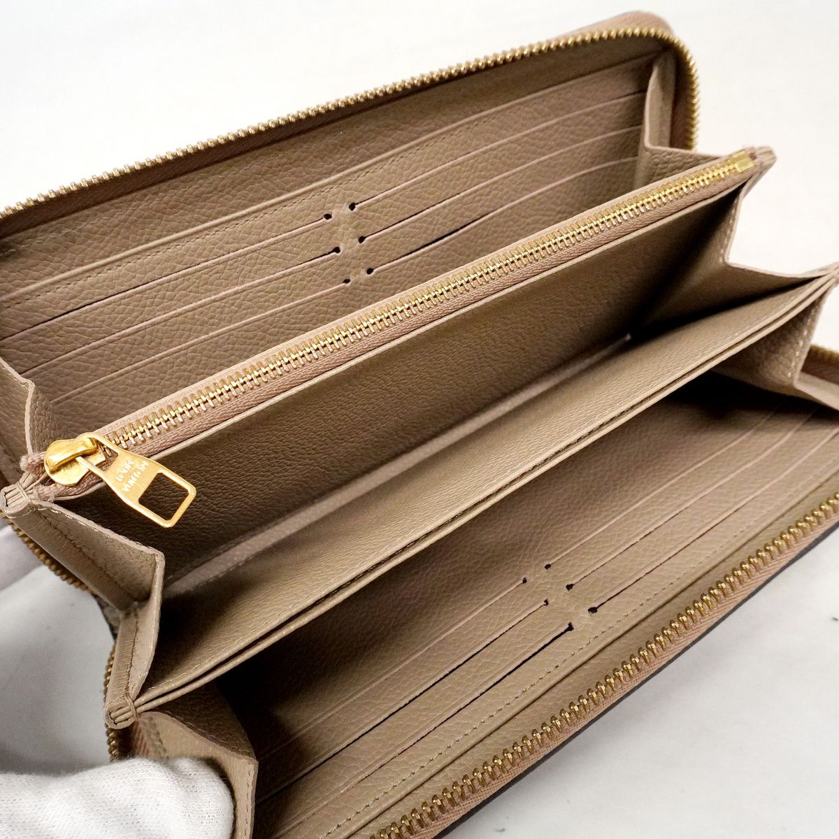 Louis Vuitton Wallet Monogram Empreinte Zippy Tourterelle — view 3