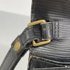 Louis Vuitton Clutch Epi Pochette Series Dragonne Noir — view 8