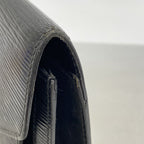 Louis Vuitton Clutch Epi Pochette Series Dragonne Noir — view 6
