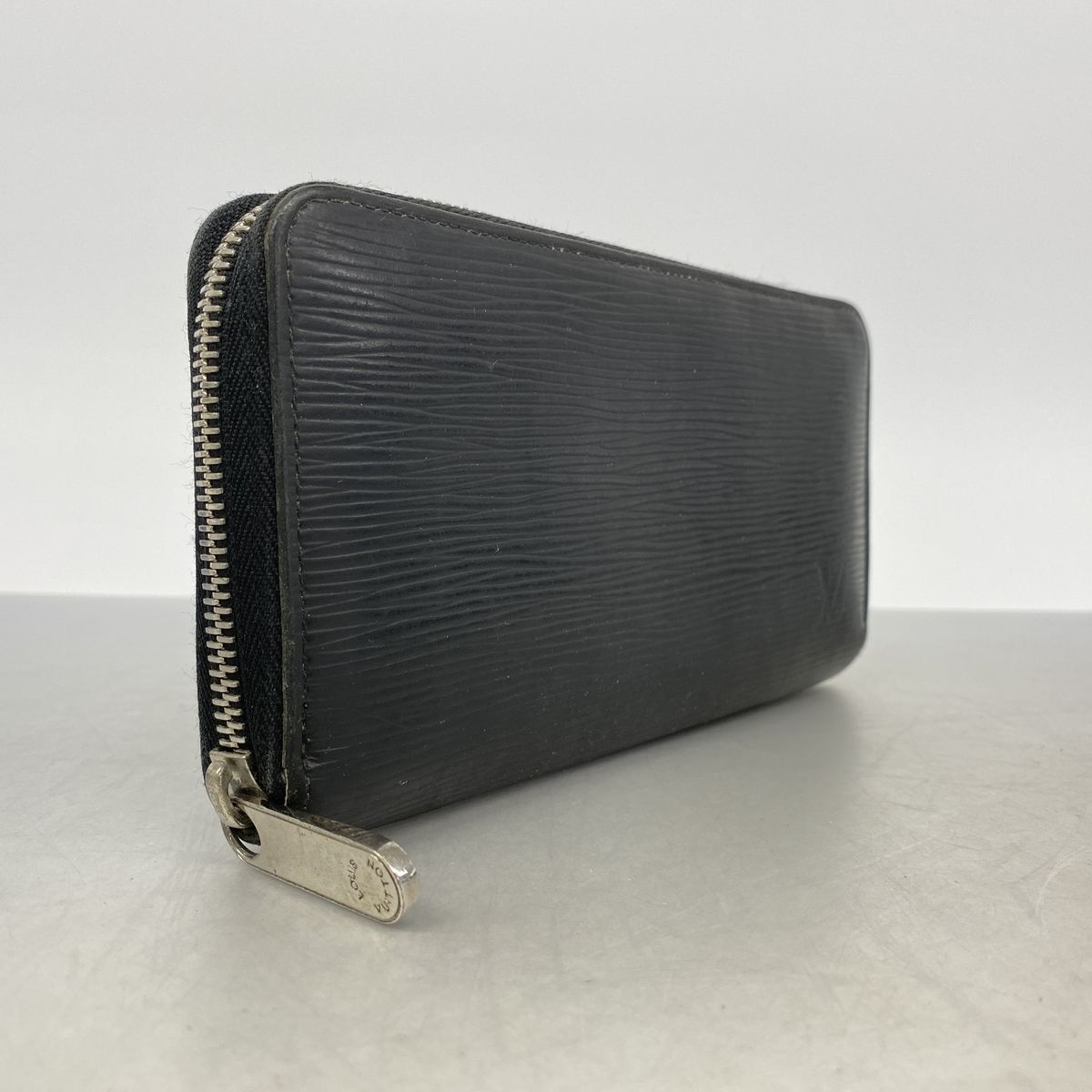 Louis Vuitton Wallet Epi Zippy Noir — view 2