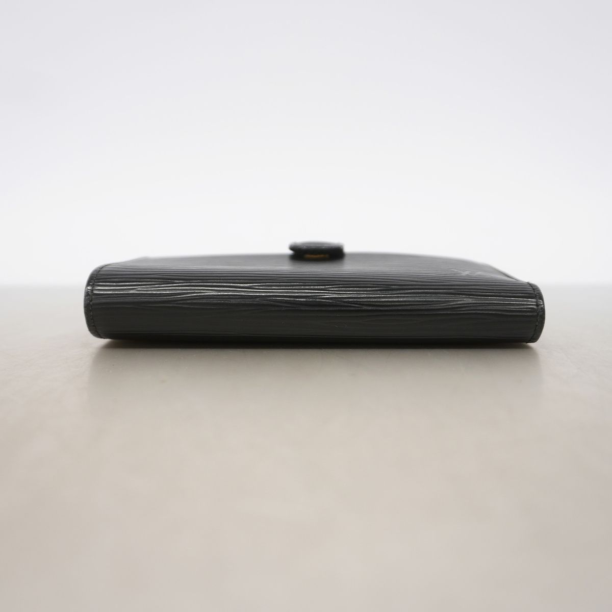 Louis Vuitton Wallet Epi Porte Monnaie Billets Viennois Noir — view 2