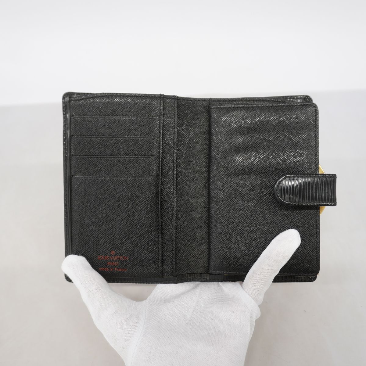 Louis Vuitton Wallet Epi Porte Monnaie Billets Viennois Noir — view 3