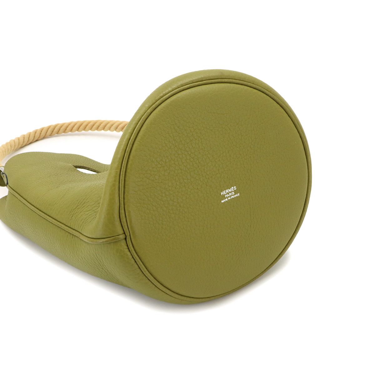 Hermes Mangeoire MM Hand Bag Taurillon Clemence Green — view 4