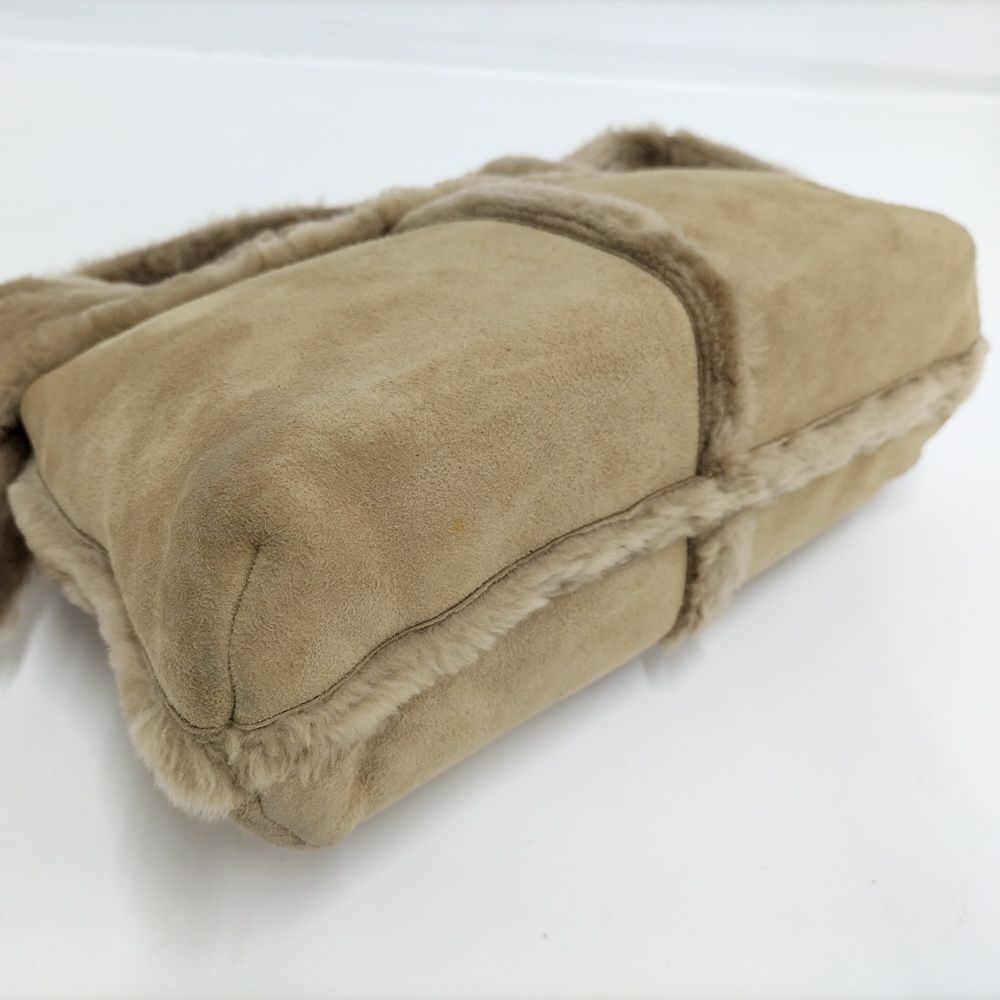 Loewe Shearling Fur Handbag Beige — view 4
