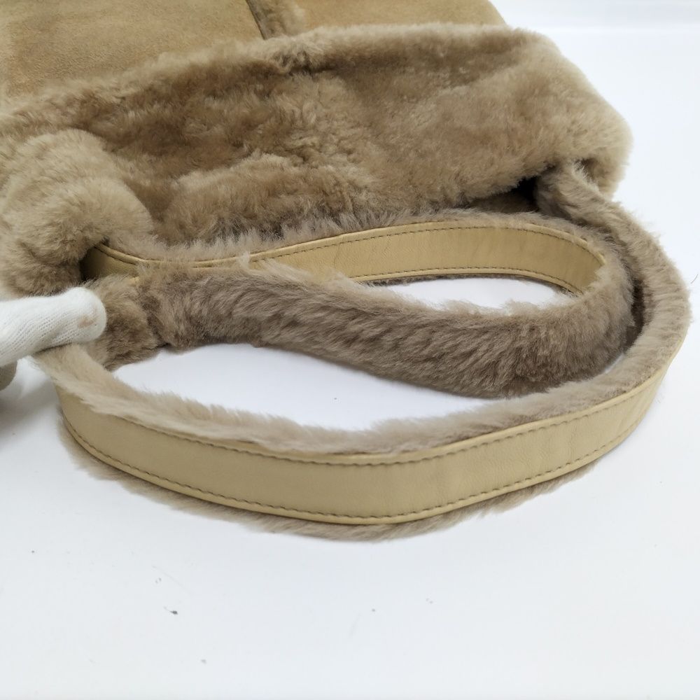 Loewe Shearling Fur Handbag Beige — view 6