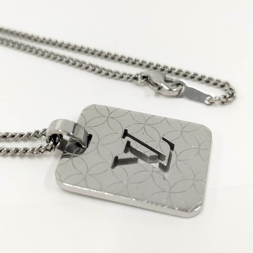 Louis Vuitton Pendentif Champs Elysees PM Necklace Metal Silver — view 6