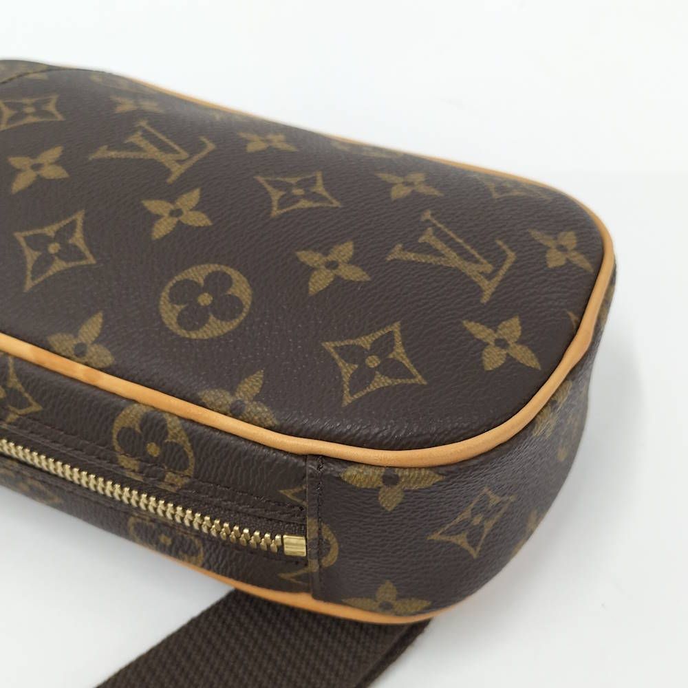 Louis Vuitton Pochette Gange Belt Bag Monogram — view 3