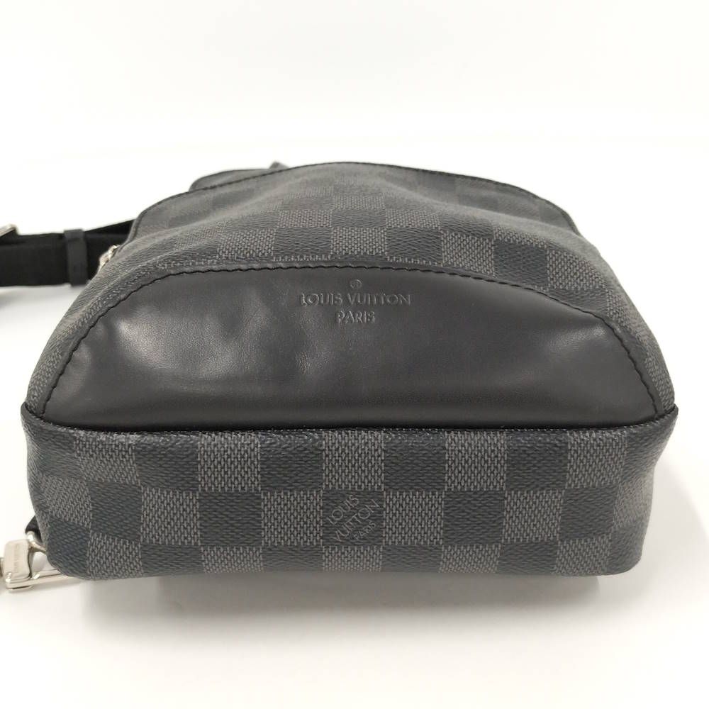 Louis Vuitton Avenue Sling Bag Damier Graphite — view 4