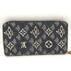 Louis Vuitton Since Zippy Wallet Monogram Jacquard — view 3