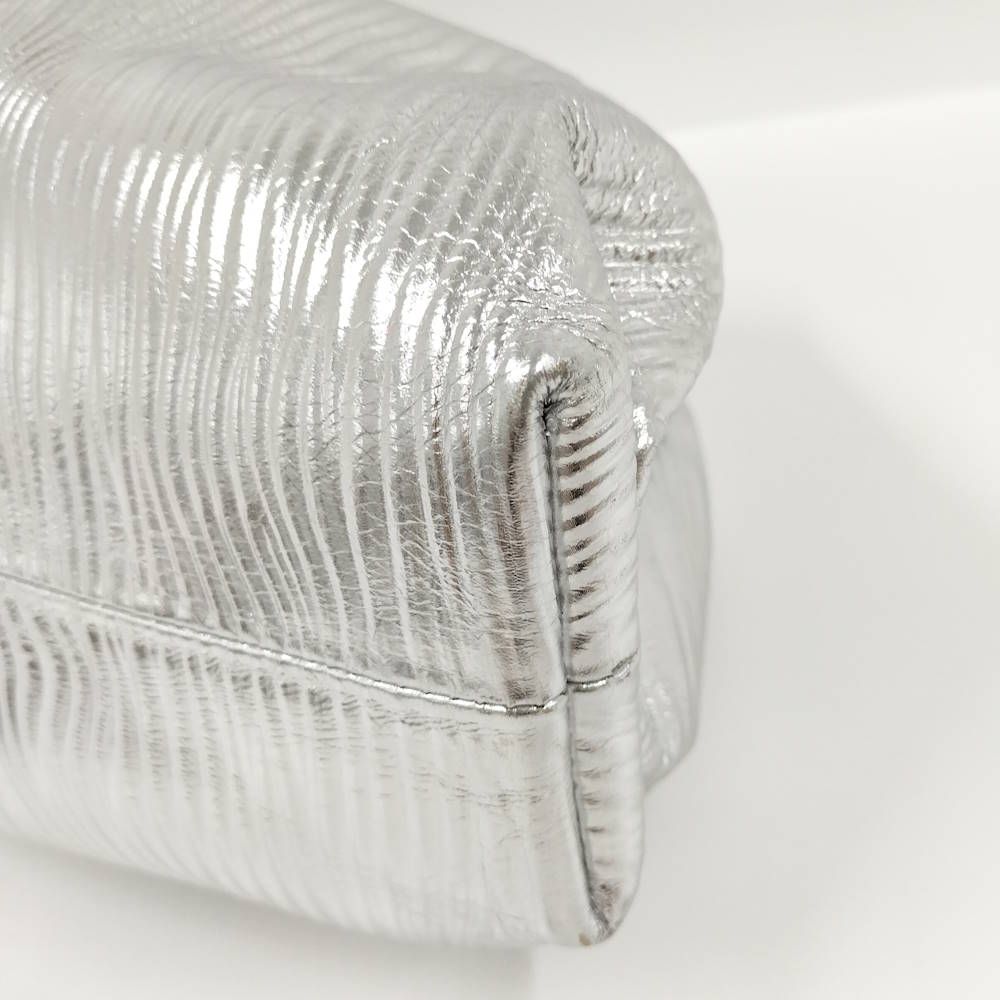 Bottega Veneta the Pouch Leather Silver — view 4
