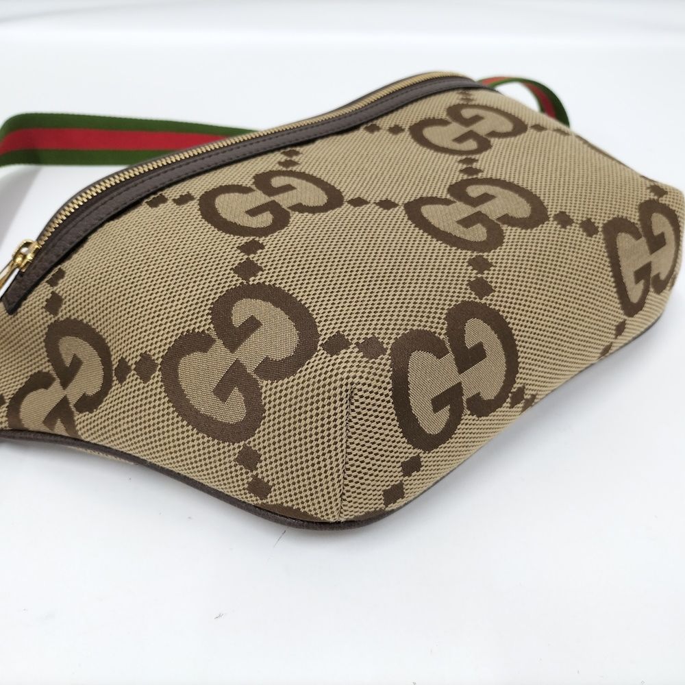 Gucci Belt Bag Jumbo GG Canvas Beige — view 4