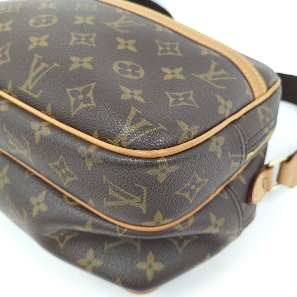 Louis Vuitton Reporter Shoulder Bag Monogram — view 3