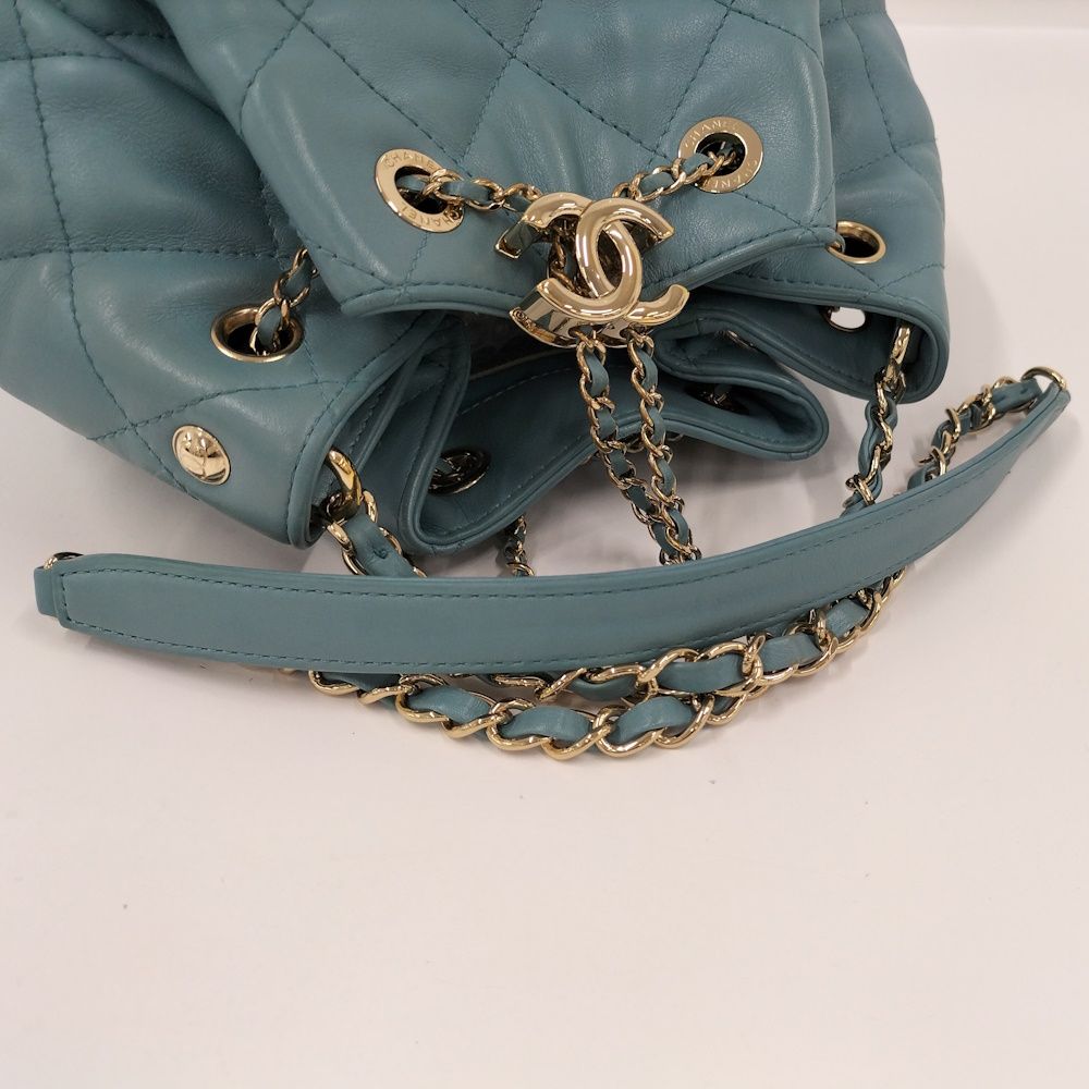 Chanel CC Logo Quilted Chain Shoulder Bag Lambskin Blue — view 6