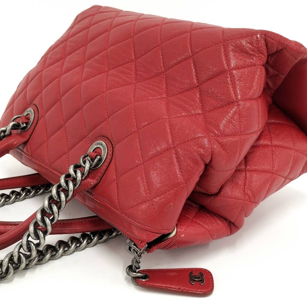 Chanel Quilted 31 2-Way Handbag Cambon Leather Red — view 3