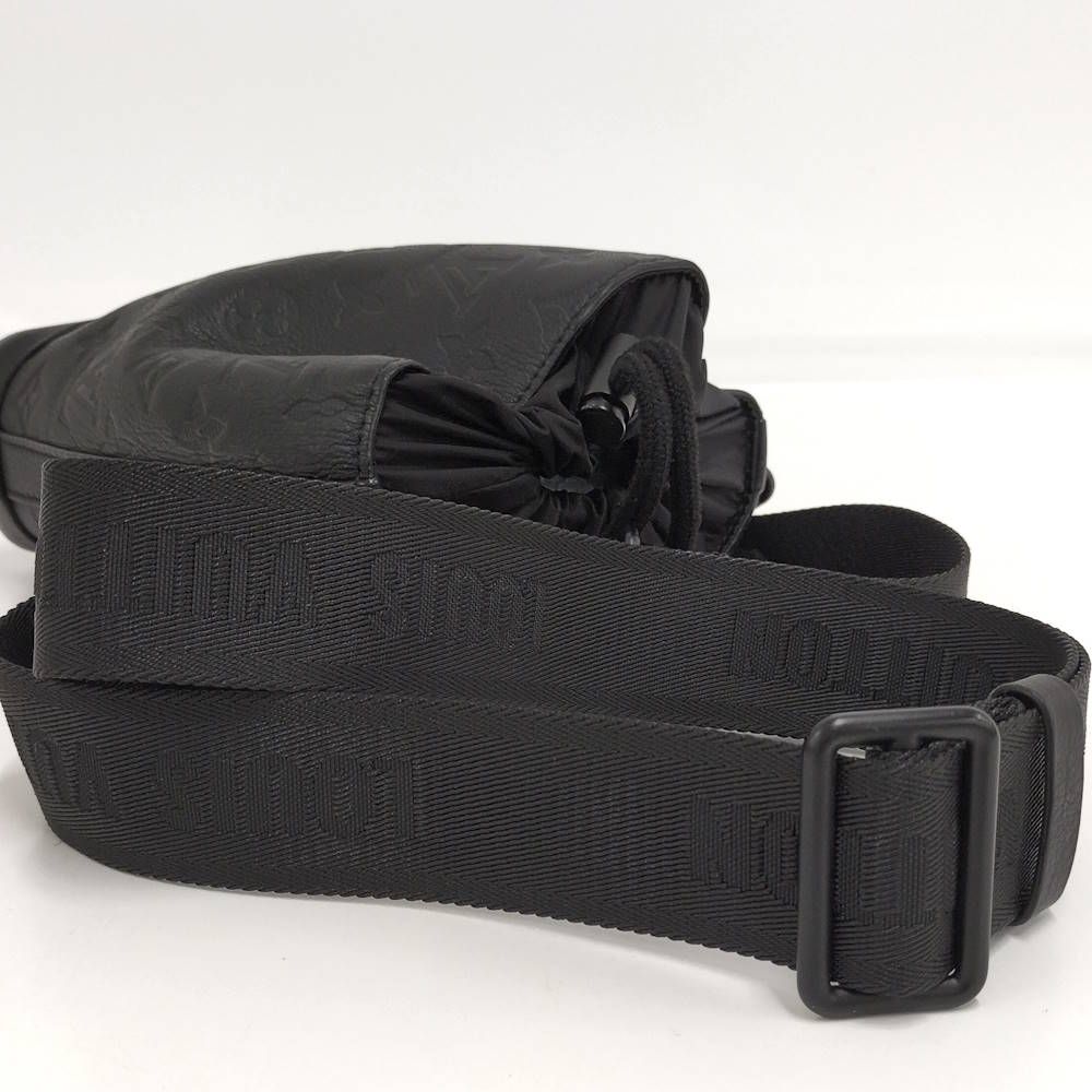 Louis Vuitton Noe Sling Monogram Shadow Noir Bucket Bag — view 4