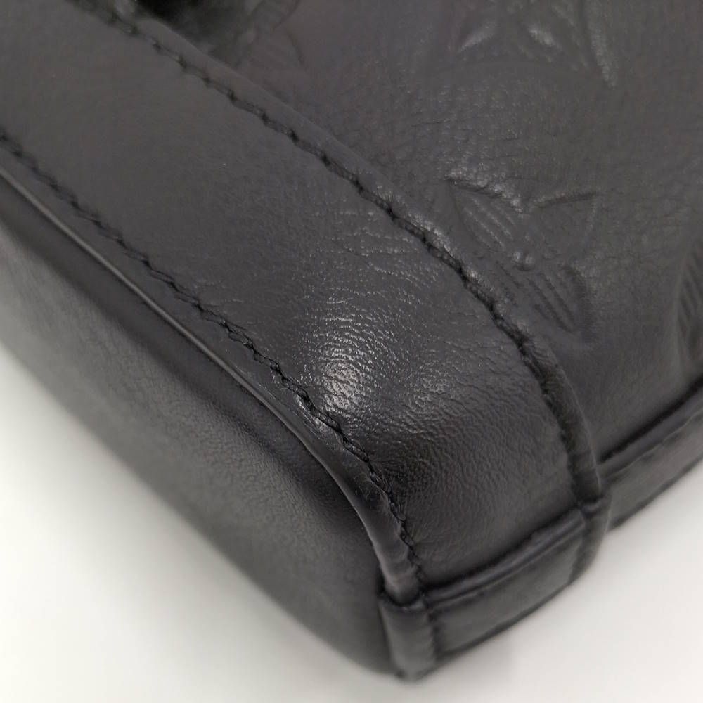 Louis Vuitton Noe Sling Monogram Shadow Noir Bucket Bag — view 3