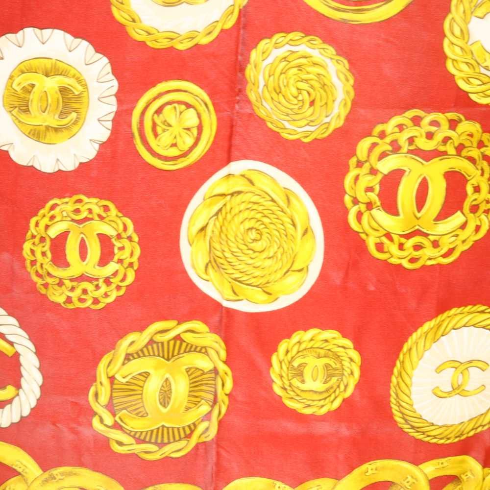 Chanel Scarf Logo CC Chain All Over Print Red — view 5