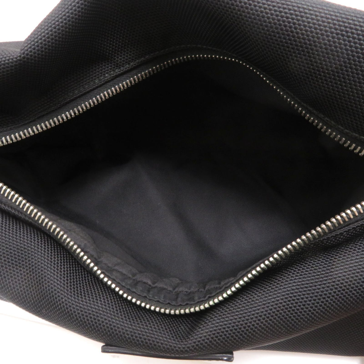 Gucci Sherry Line Shoulder Bag Black Nylon Leather — view 4