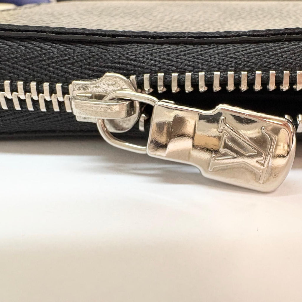Louis Vuitton Zippy Coin Purse Damier Graphite Canvas Black — view 5