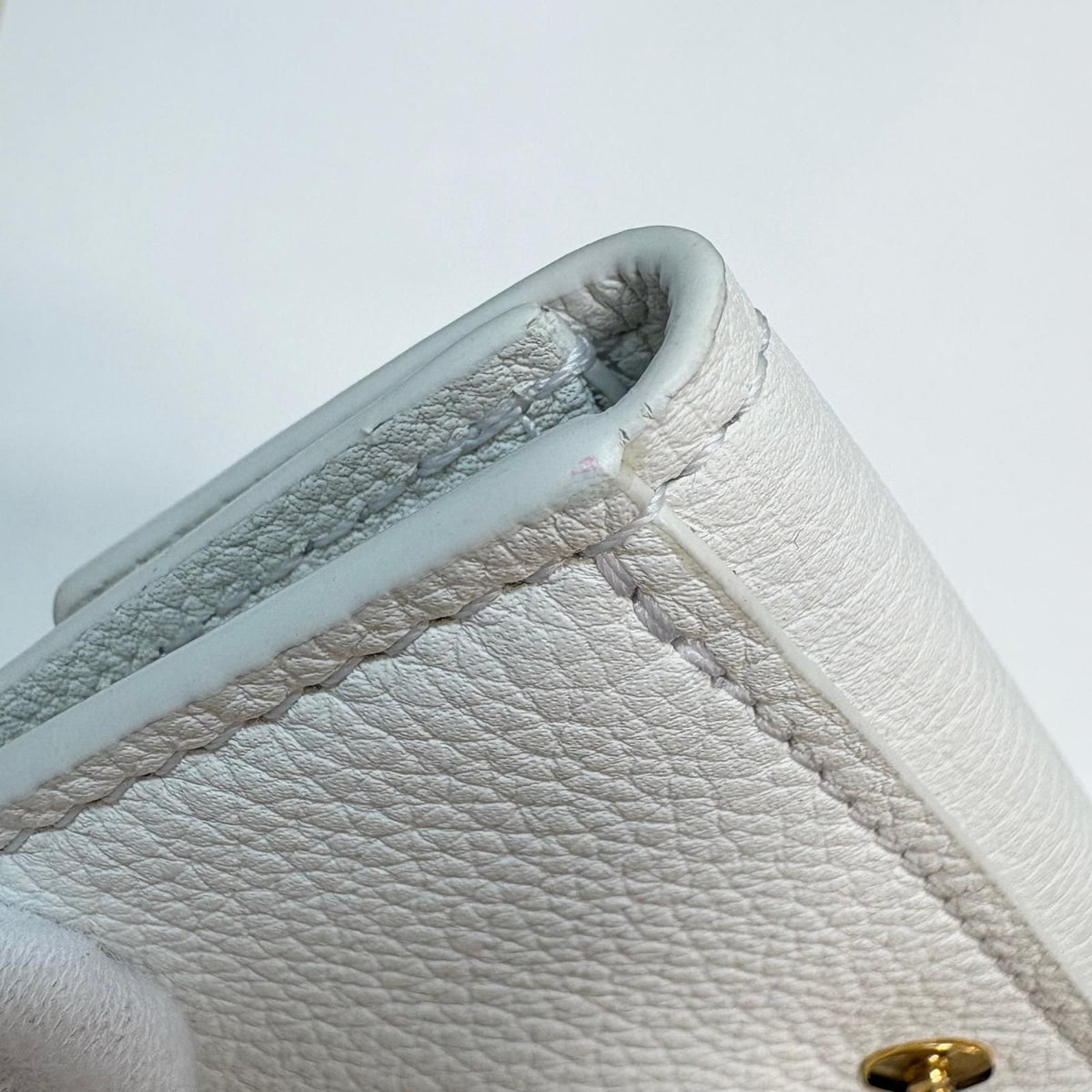 Louis Vuitton Portefeuille Lock Mini Taurillon Leather Blanc Trifold Wallet — view 7