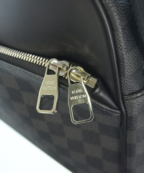 Louis Vuitton Damier Graphite Dayton PM Shoulder Bag — view 7