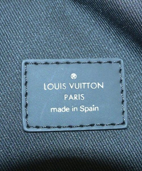 Louis Vuitton Damier Graphite Dayton PM Shoulder Bag — view 5