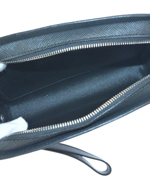 Louis Vuitton Taiga Baikal Clutch — view 3
