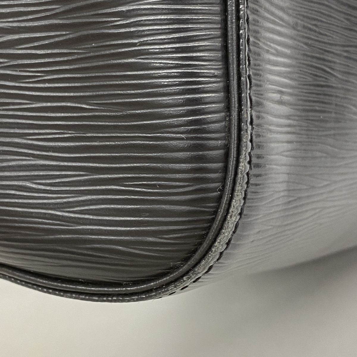 Louis Vuitton Handbag Epi Speedy 30 Noir — view 8