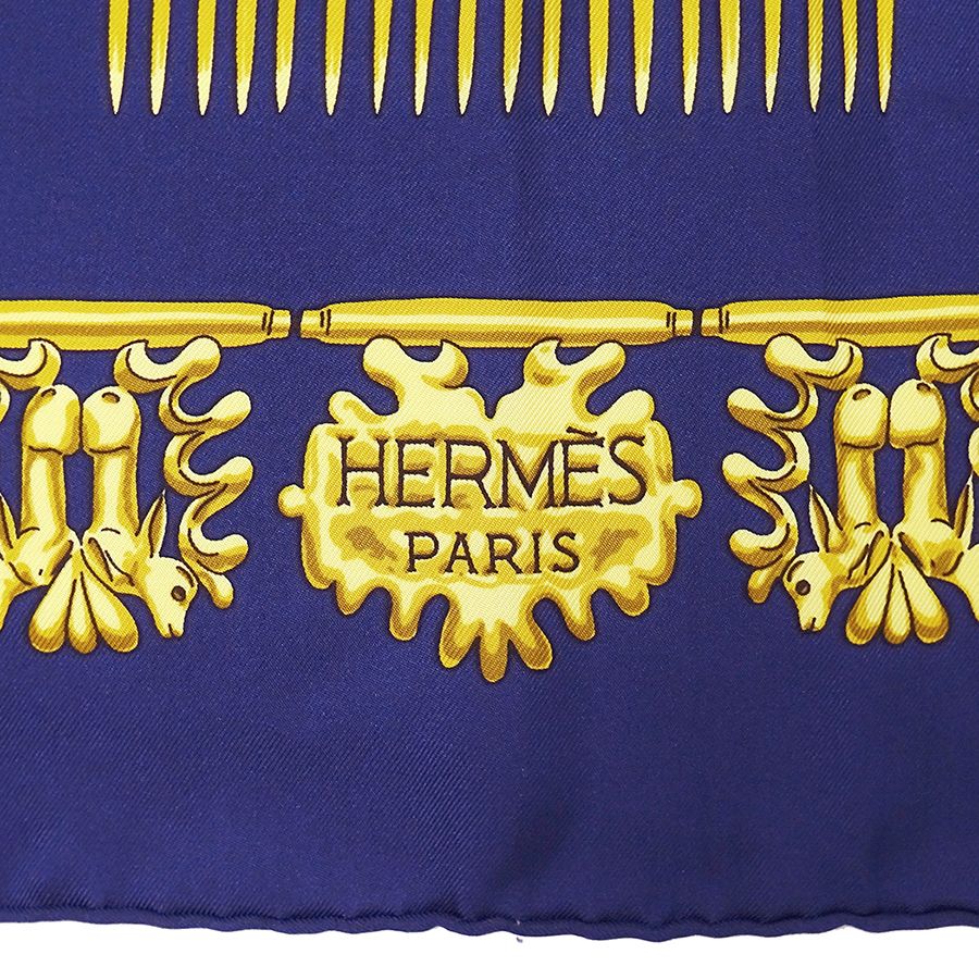 Hermes Scarf Carre 90 les Cavaliers D'or Yellow Golden Knight Silk Navy Large — view 4