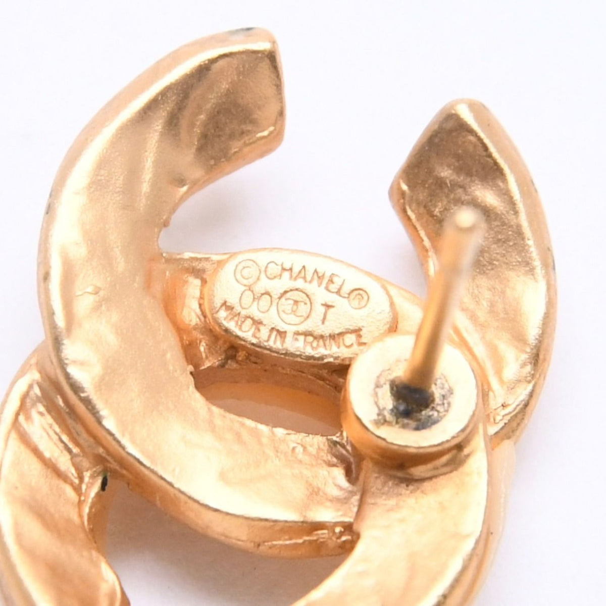 Chanel CC Logo Earrings Stamp Metal Gold Ivory — view 8