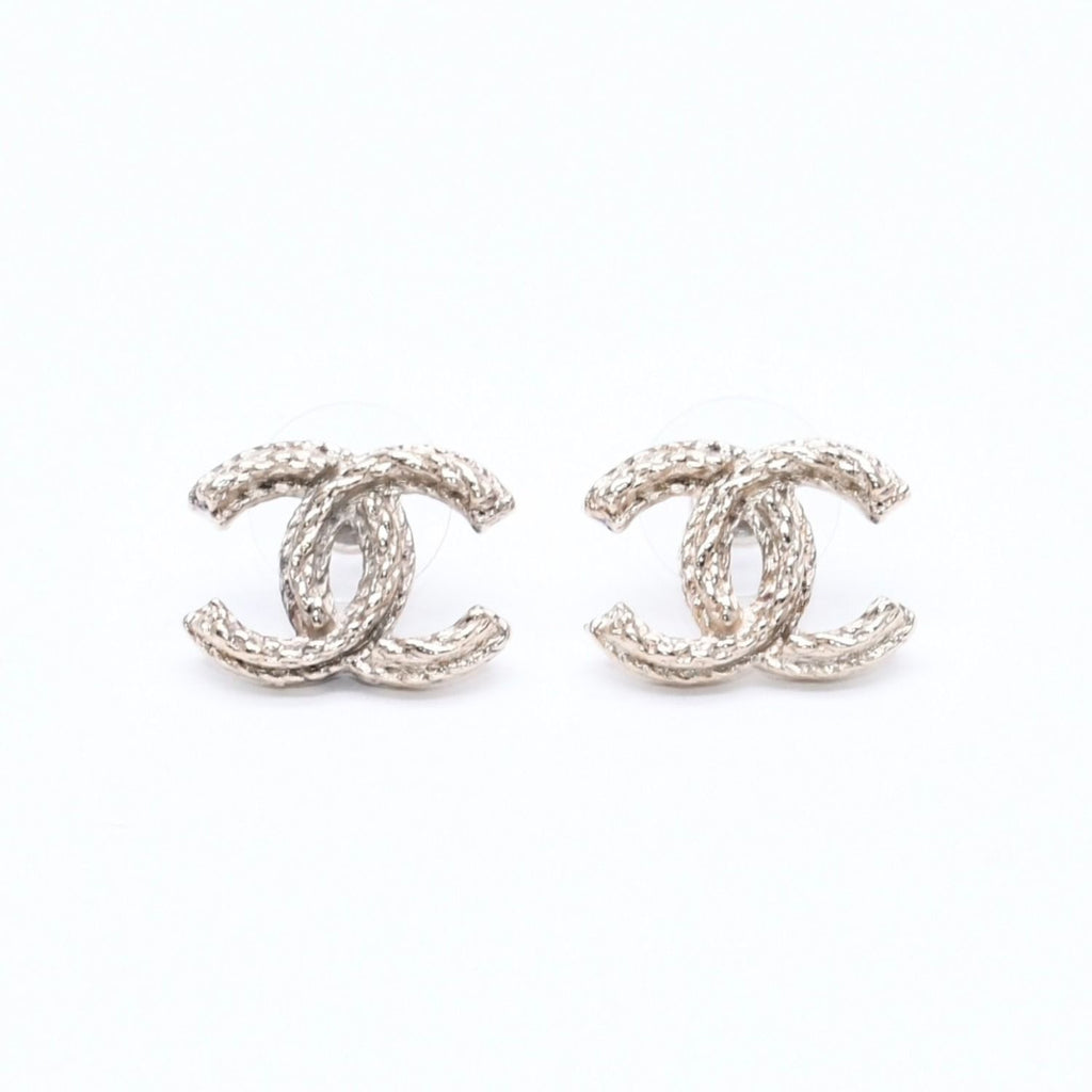 Chanel CC Logo Stud Earrings 11P Stamp Metal Gold